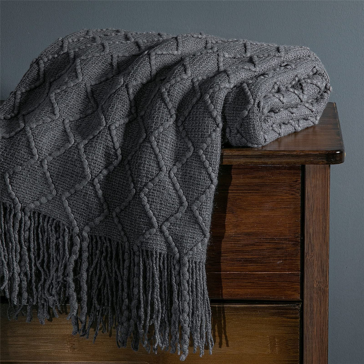 Fennco Styles Modern Textured Weave Knit Throw with Fringe 50