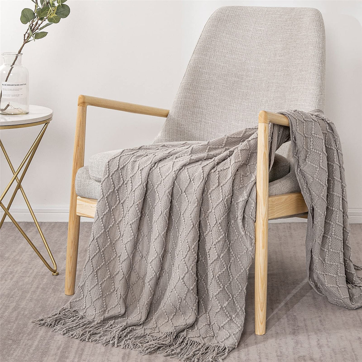 Fennco Styles Modern Textured Weave Knit Throw with Fringe 50